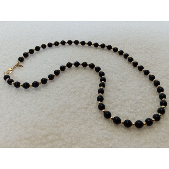Vintage Monet Beaded Necklace Black Lucite & Gold Tone Beads Classic 18 Inch - Picture 3 of 7